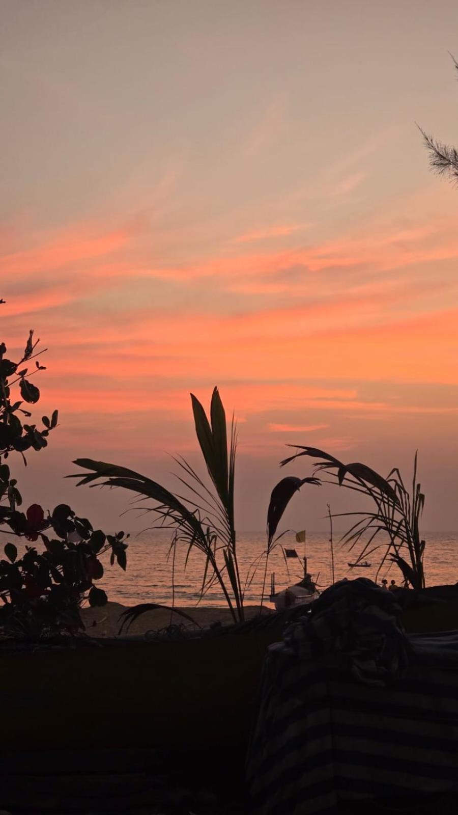 Prafulla Homestay การ์วาร์ ภายนอก รูปภาพ