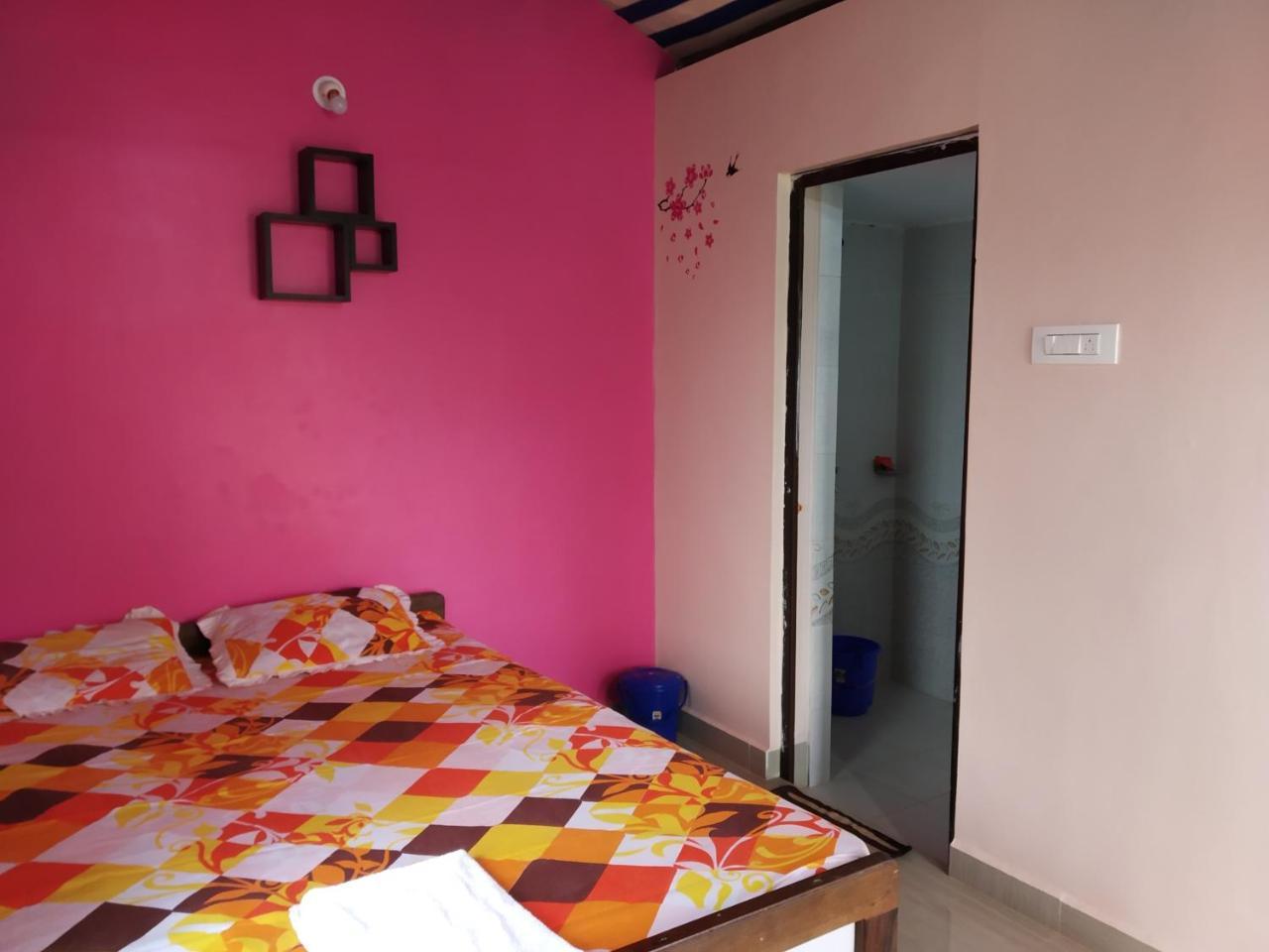 Prafulla Homestay การ์วาร์ ภายนอก รูปภาพ